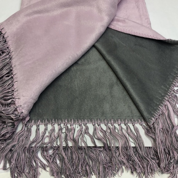 Pure Fiber Luxurious Reversable Throw New - Picture 9 of 9